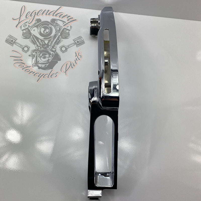 Suporte guarda-lamas traseiro esquerdo OEM 90200503 (90200501)