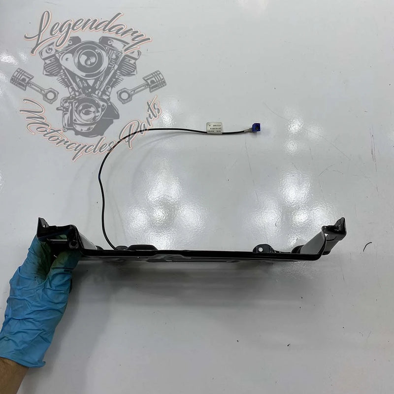 Soporte interior de carenado y antena GPS OEM 57000186