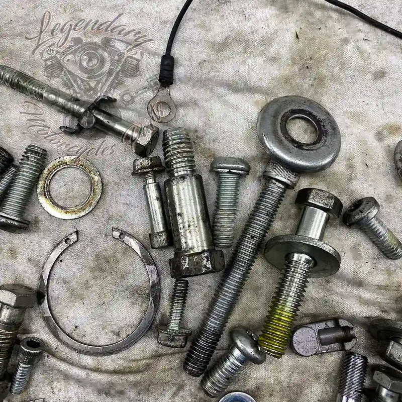 Chassis bolt kit