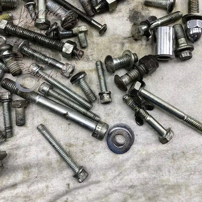 Chassis bolt kit